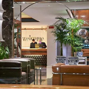hotellátogatás