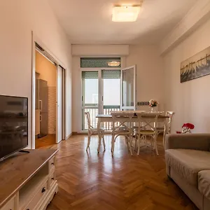 Tower 13th Floor Appartement