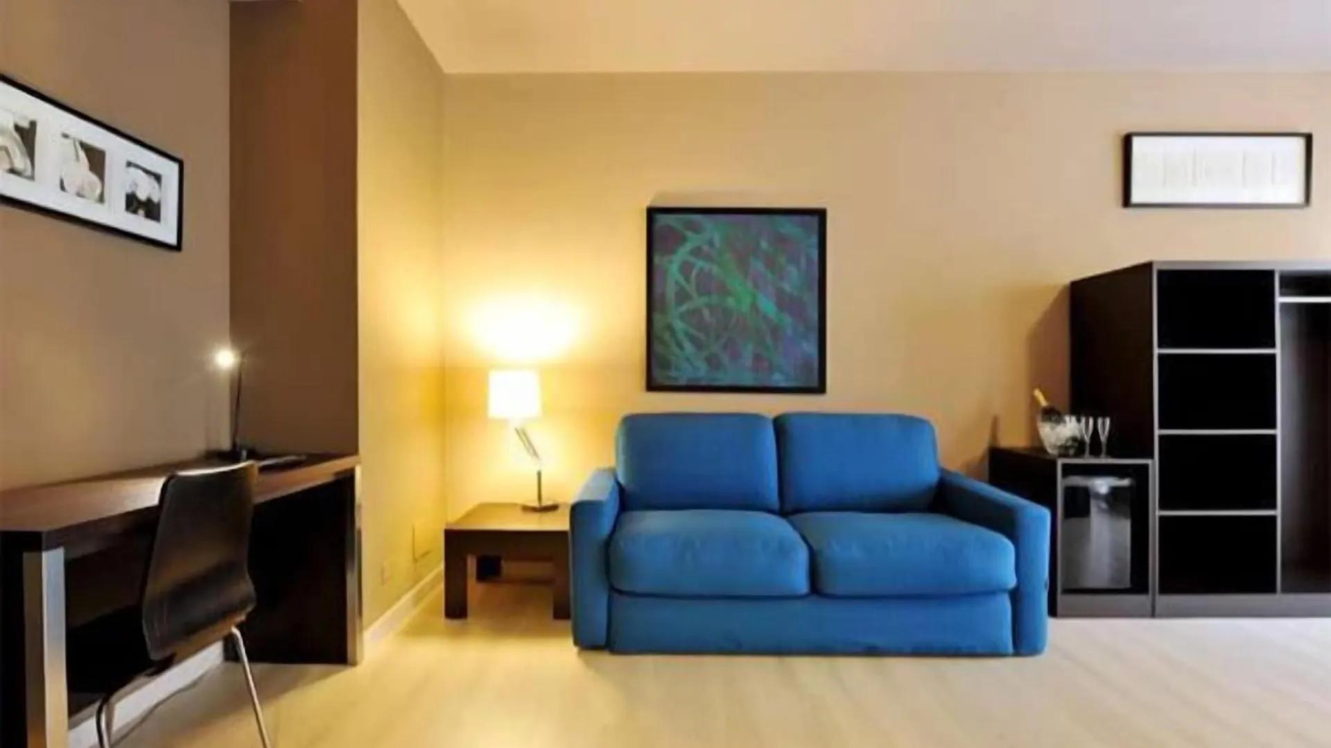 M14 Hotel & Spa Padoue 3*,